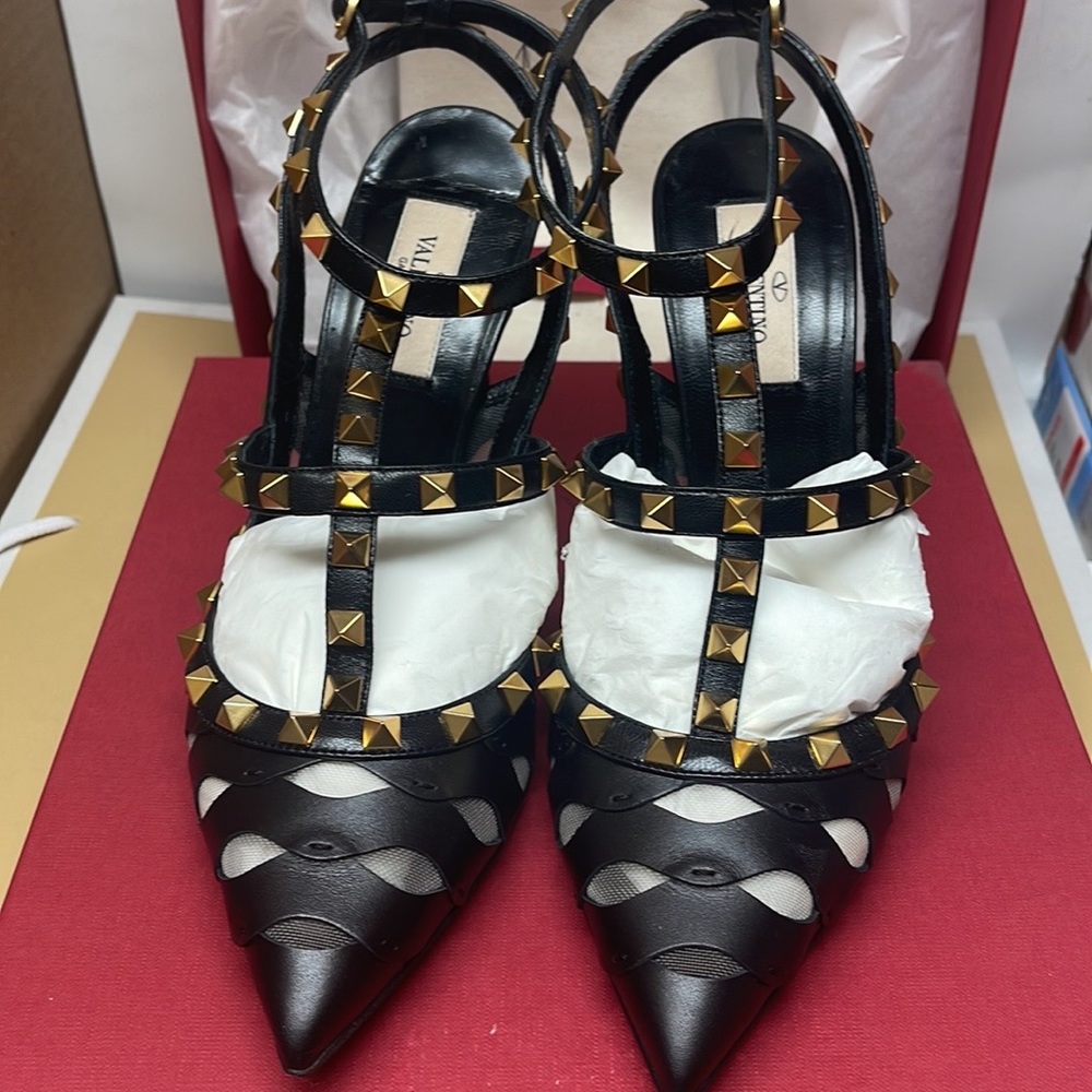 Valentino Garavani Rockstud t-strap - Picture 6 of 13